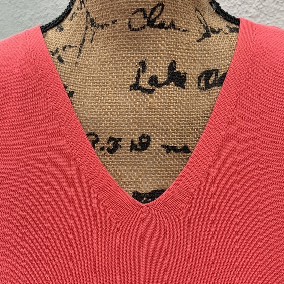 Vintage Ann Taylor Knitted Silk ensemble: Tank Top and Cardigan! - Picture 2 of 9